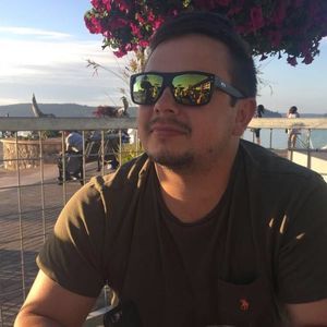 Meet your Posher, Andrew